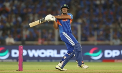 ফাইনালে নিউজিল্যান্ডকে পাহাড় সমান টার্গেট দিল ভারত